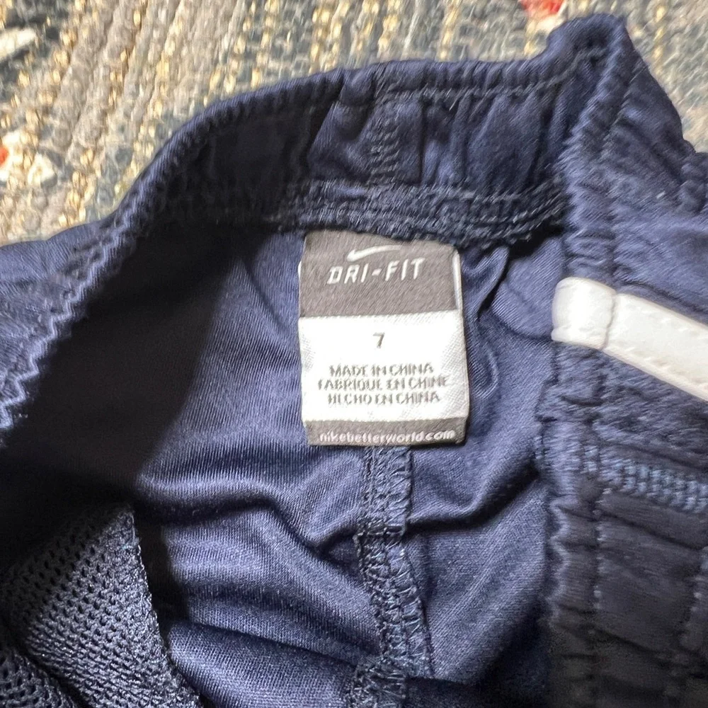 Nike boy Athletic Shorts in Navy with White Accents - Picture 2 of 4